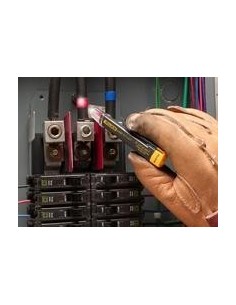 DETECTOR SIN CONTACTO 90-600VAC Y LINTERNA 2