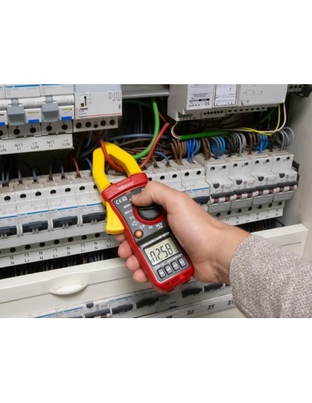 PINZA AMPERIMÉTRICA DIGITAL - CAT III - 600 V - AC/DC - NCV -