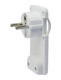 Clavija schucko acodada tras mueble Blanca