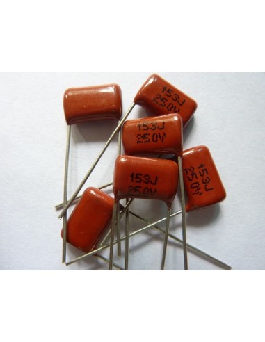 CONDENSADOR PLAQUETA 15nF 250V