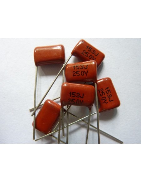 CONDENSADOR PLAQUETA 15nF 250V
