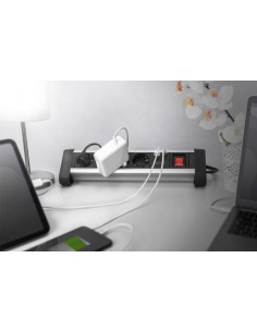 Regleta de alimentación de oficina de 4 tomas con 2 puertos USB 2