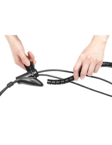 Cubre cable 5Mts negro 3cm diámetro