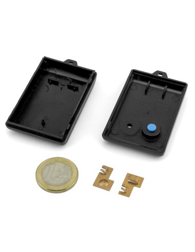 CAJA PLASTICO MINIATURA 61x37x16 mm. CON UN PULSADOR