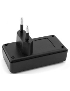 CAJA PLASTICO NEGRA 78X40X21mm CON ENCHUFE