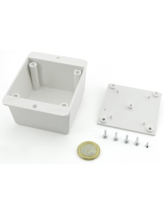 CAJA DE PARED BLANCA 82x69x30mm CON ALETAS 2