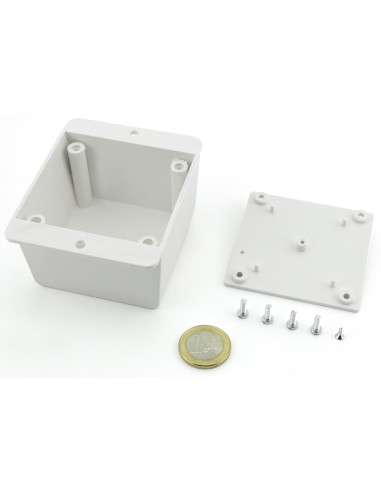 CAJA DE PARED BLANCA 82x69x30mm CON ALETAS