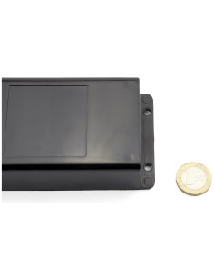 CAJA DE PARED ABS NEGRA 133x69x30mm CON ALETAS 2