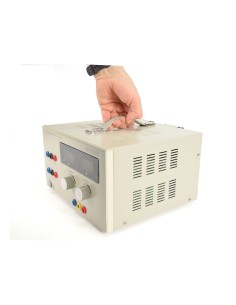 Fuente PROMAX de laboratorio 30V,5A (auxiliar +15V,-15V,+5V,-5V) 2