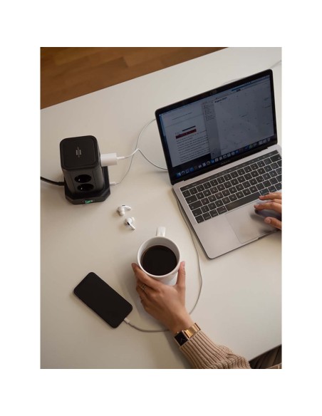 Torre 8 enchufes / 4x USB