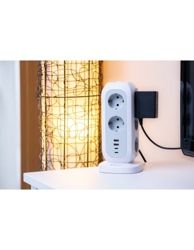 Torre alimentación multienchufe 11x schuko 2x  USB-C 2x USB-A