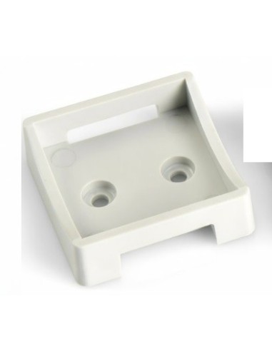 SOPORTE DE PLÁSTICO PARA MONTAJE EN POSTE